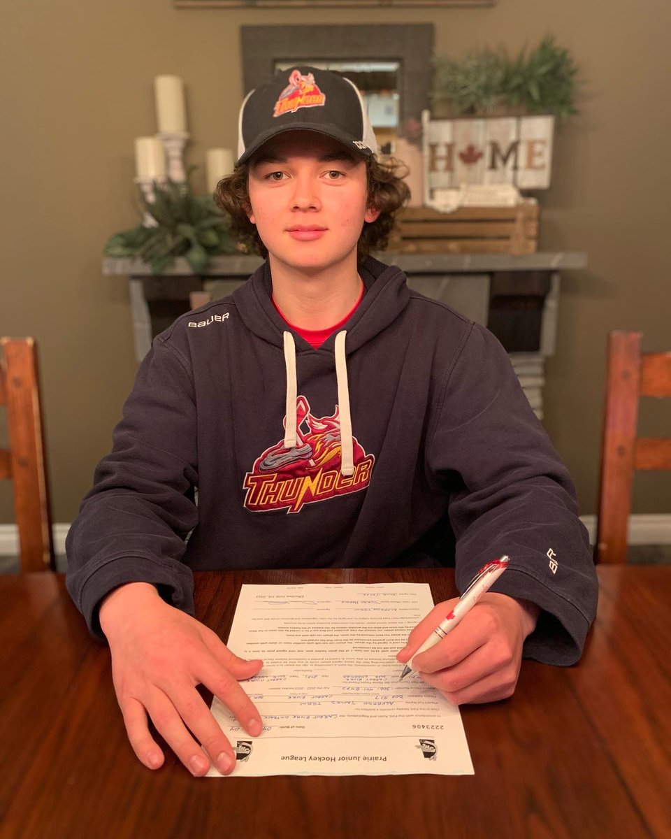 OfficialOutback's tweet image. The Outback Thunder have signed on local defensemen AJ Trew and Nathan Kunz.  Both having previously played with the Carrot River U18 Loggers we’d like to welcome them to the team!!