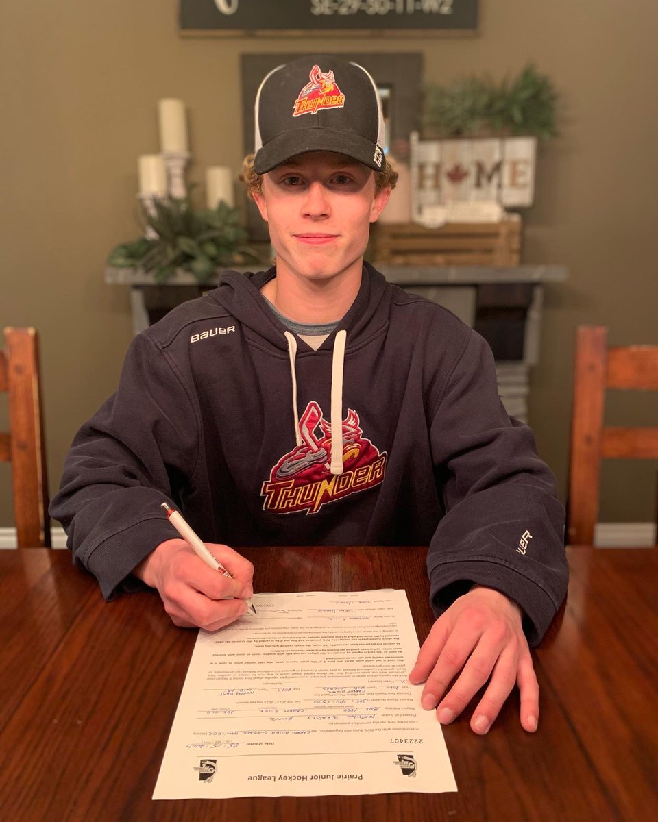 The Outback Thunder have signed on local defensemen AJ Trew and Nathan Kunz.  Both having previously played with the Carrot River U18 Loggers we’d like to welcome them to the team!!