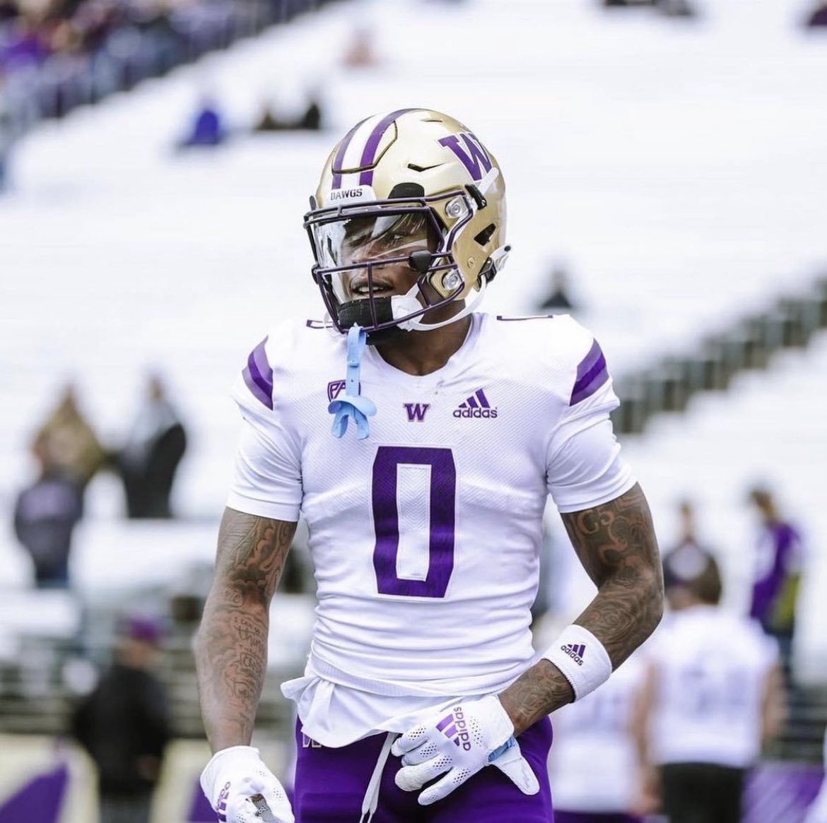 Beyond blessed to have received an offer from the University of Washington!!  🐺☔️<a href="/CoachShephard/">Coach Shephard</a>