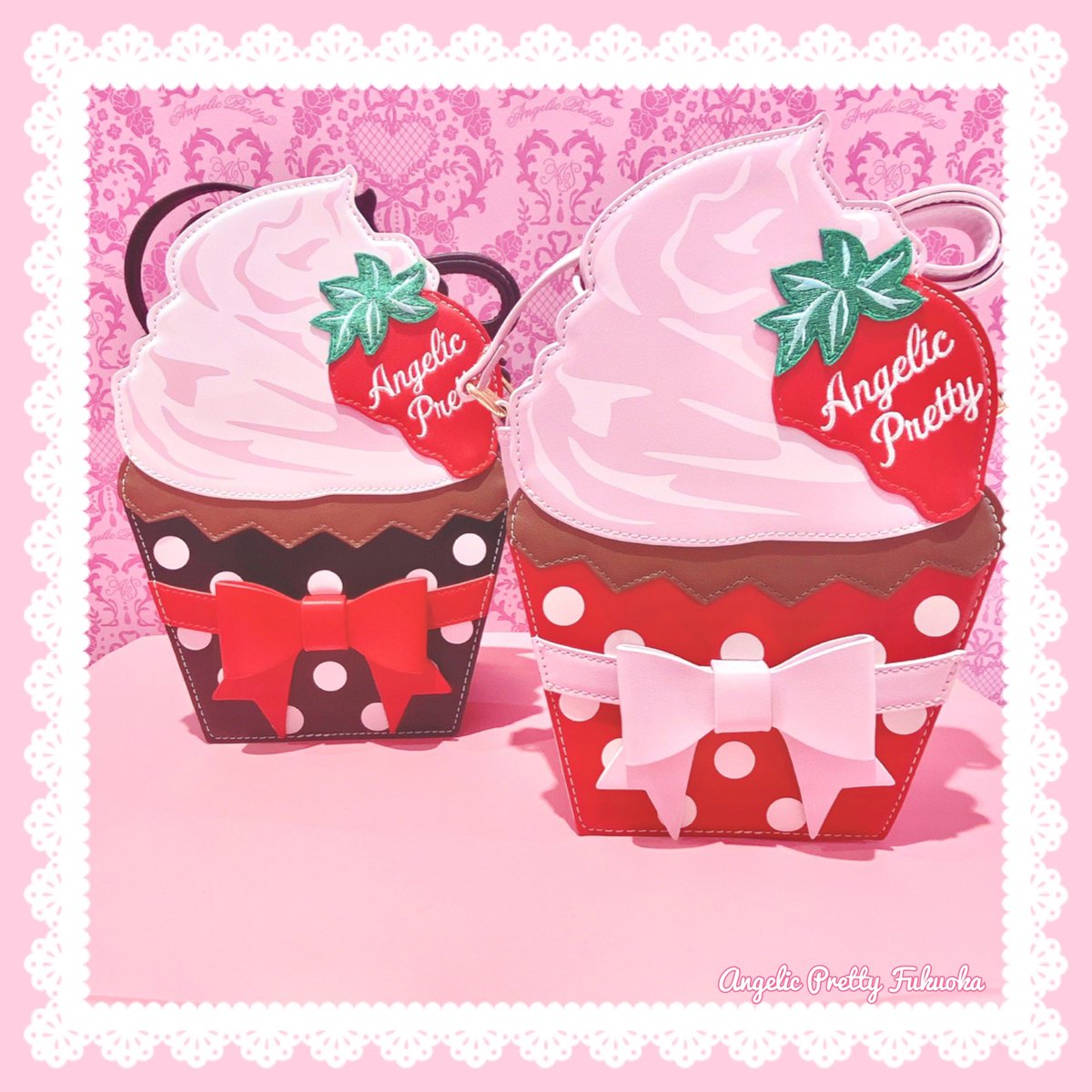 ??Strawberry Cupcakeショルダーバッグ…¥12,980?? カップケーキ型 