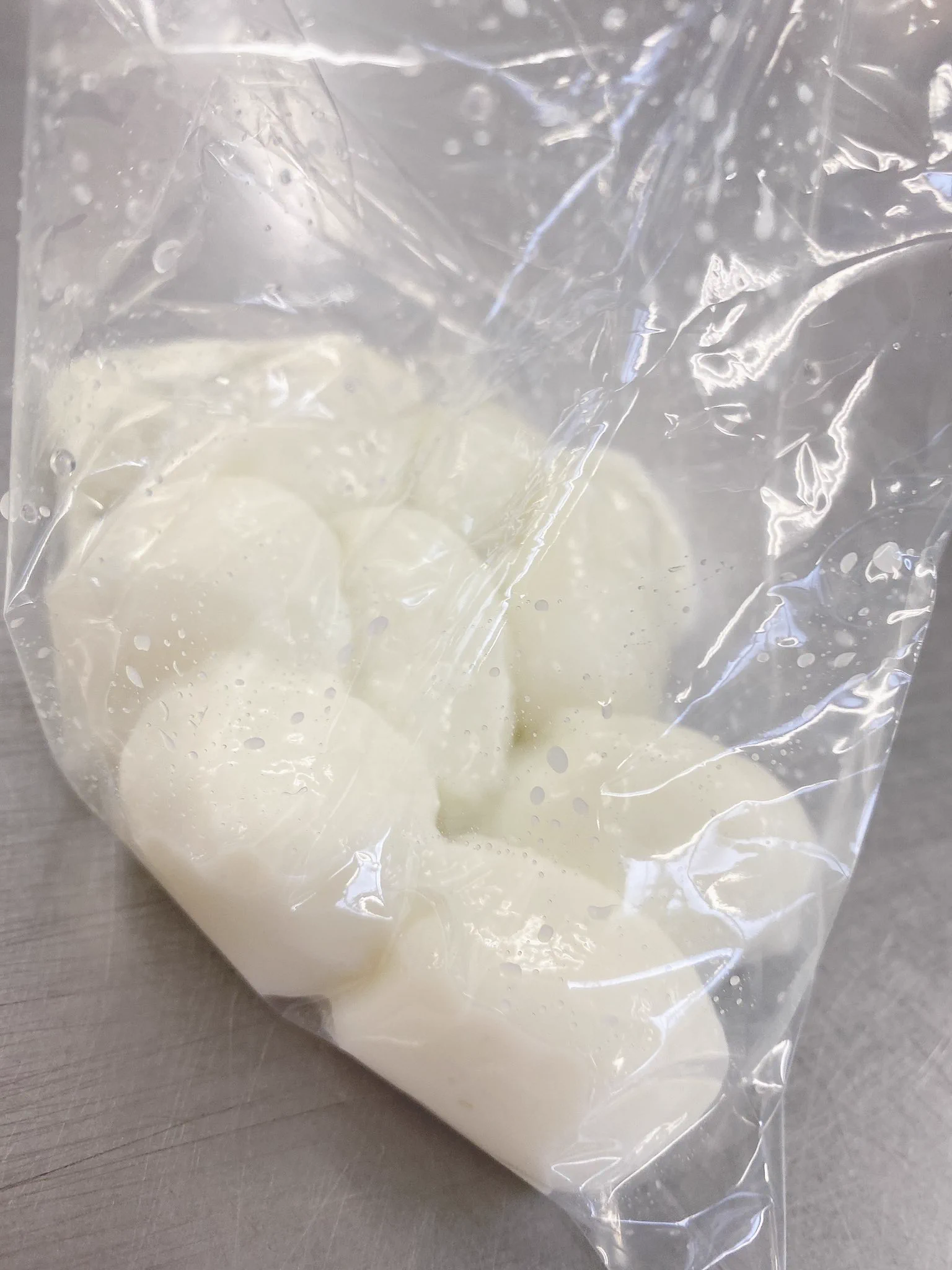@toranocoku ホテル厨房勤務の調理師です
冒険感覚で作らせていただきました
牛乳の味が優しくとても美味しかったです💪 