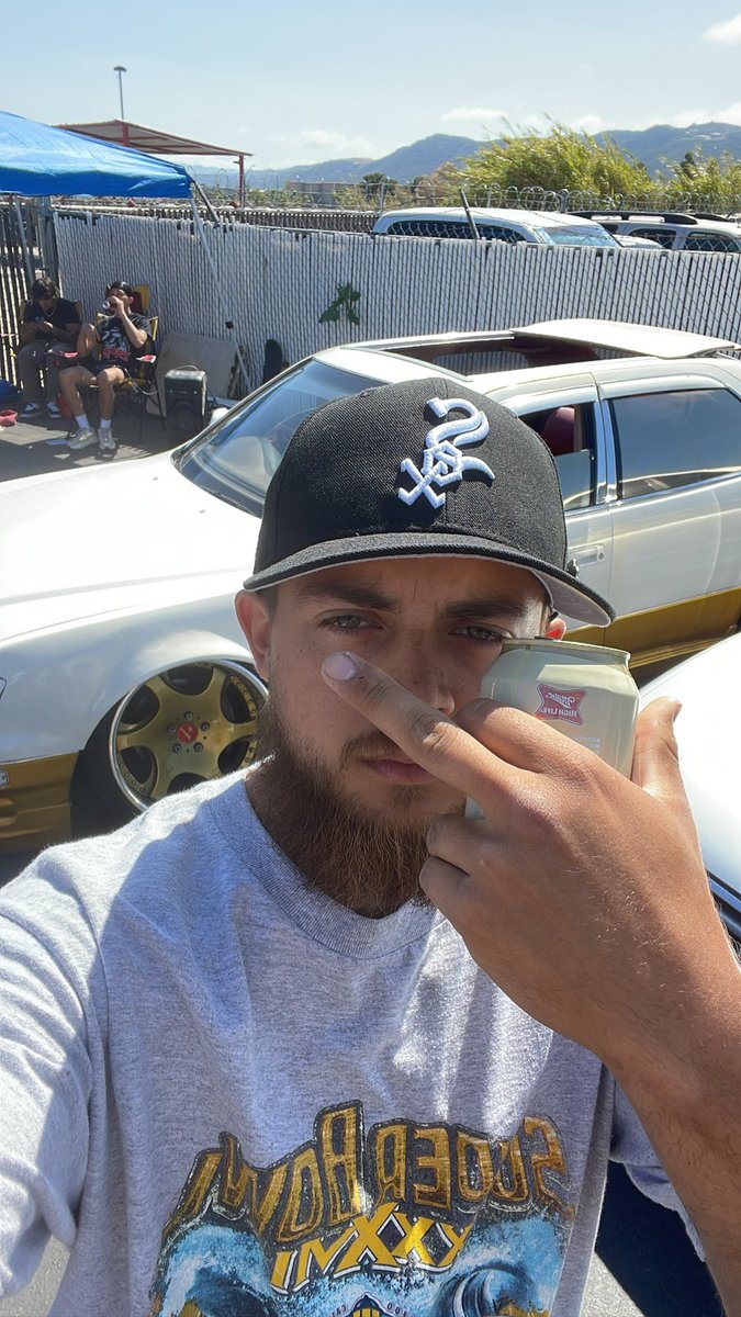 rey__cmp's tweet image. Me                     My car