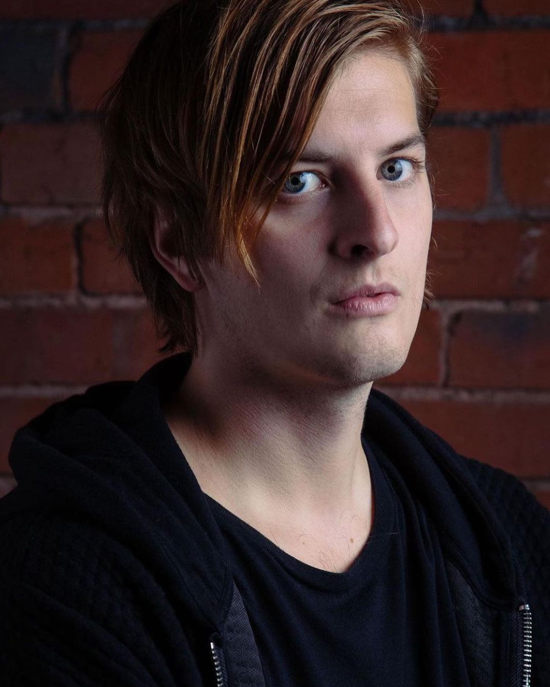 Happy birthday to Matt Kean of Bring Me The Horizon  (June 2, 1986) 