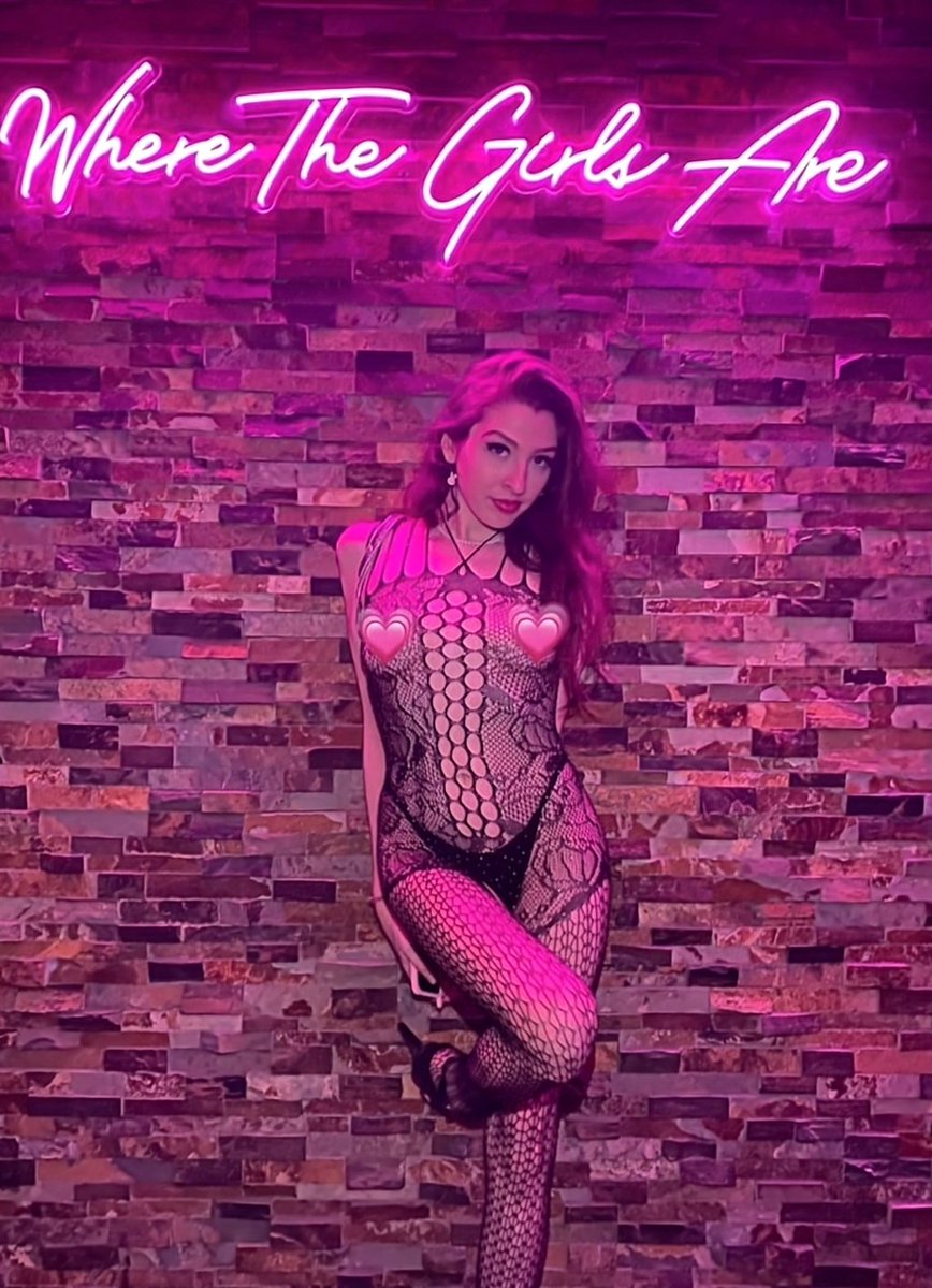 Stripclubexperi's tweet photo. Find Perfect 10s tonight for your Sexy Saturday at @Perfect10ATX 

#Strippers #ExoticDancers #StripClubs #Perfect10 #Austin #Texas #StripClubExperience #SexySaturday #WhereTheGirlsAre #PinkNeon #BlackBodySuit #BlackPanties https://t.co/Pw5qdJcGOW