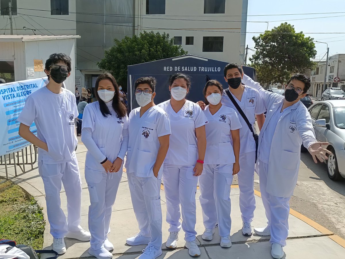 Libertad_em's tweet photo. Beginnig of the Medical Intership 2022 in Trujillo,Peru with rotation partners. Congrats to all the health sciences students who this year are doing this important training in the last year of their undergraduate studies🥼💯 #MedTwitter #InternadoMedico #InternadoPeru #Internado https://t.co/UhQxqHMMwL