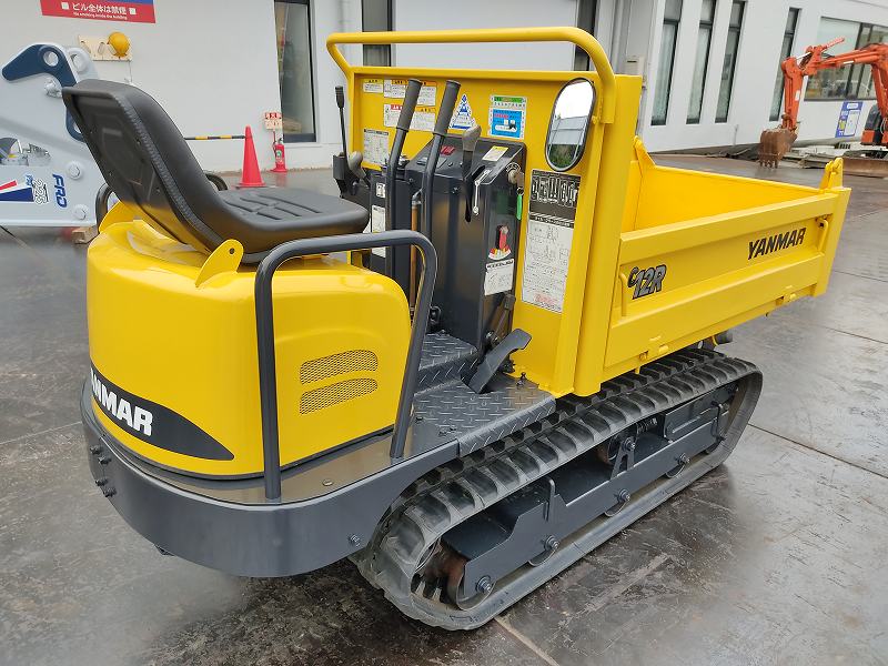 tokuworld7980's tweet photo. こんにちは！
愛知県春日井市の中古重機のメガディーラー
「トクワールド」です！
本日のご案内機械！[BU0037]
コンパクトボディで、狭所での積み下ろしに適しているキャリアダンプです！
https://t.co/CyI1hSBP1A
#1t #キャリアダンプ #C12R-B #ヤンマー
#トクワールド #重機 #建機 #愛知県 #春日井市 https://t.co/BI3axUNsiq