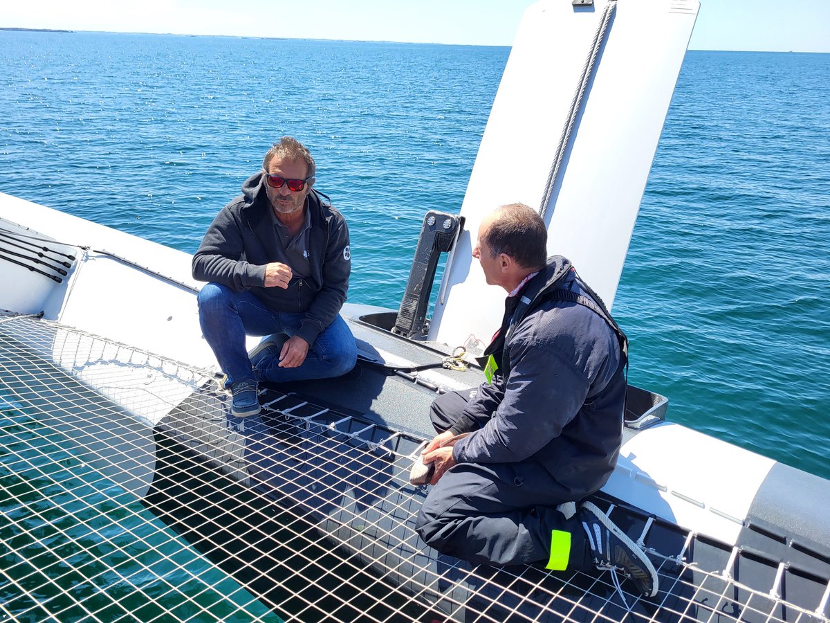 Merci Cher <a href="/Samueltual/">Tual Samuel</a> pour cette invitation à l attention du <a href="/MEDEFBretagne/">Mouvement des Entreprises de France #Bretagne</a> 
Ce fut un plaisir immense de glisser en baie de #Quiberon à 22 nds, plus vite que le vent. Merci aussi à toi cher <a href="/yvesleblevec/">Yves Le Blevec</a> #Bretagne #ULTIM <a href="/team_actual_/">Team Actual</a> <a href="/kermarrech/">Hervé Kermarrec</a> <a href="/GeoffroyRDB/">Geoffroy Roux de Bezieux</a> @patrick01martin