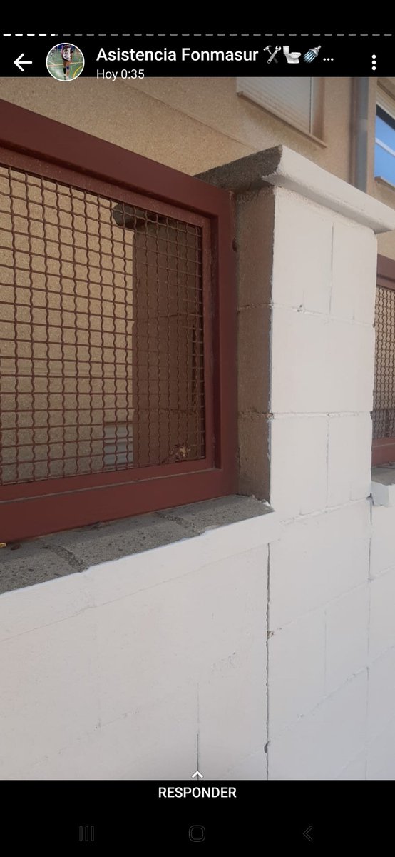 IESRPE1's tweet photo. Limpieza y pintura de muro exterior .
El @IESRPE1 recupera el blanco del muro exterior tras el paso de la calima.
Más cambios. Más mejoras. https://t.co/79jUwHMmUF