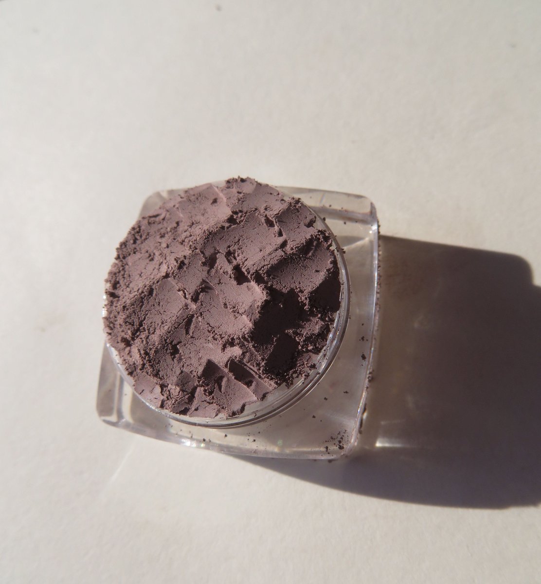 overallbeauty's tweet photo. OAK TREE - Mica-Free Medium Brown Matte Mineral Eyeshadow | Loose Minerals Pigments | Eco-Friendly | Vegan Mineral Makeup Eye Shadow https://t.co/4CkEuCBihw #Etsy #kmms #MediumBrown https://t.co/UF5b4hiF2X