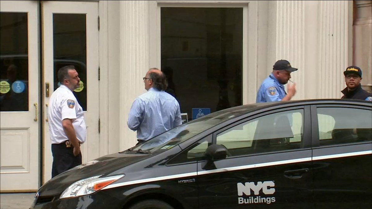 Eyewitness News tweet media