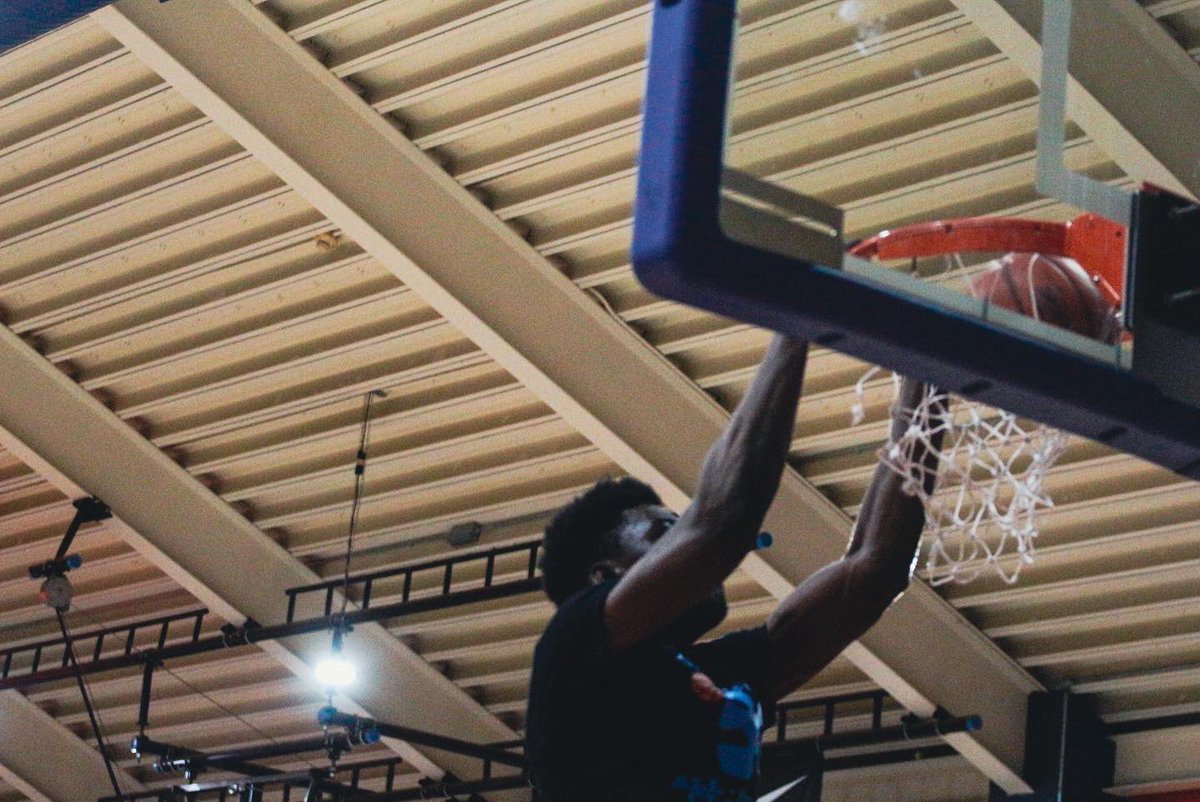 daves_joint's tweet photo. #lostfiles This past season, @NathanBoat5 was a force in the low post for @FP_Hoops, as he led the Lil’ Rams to the @CHSAA_NYC 🅰️ 🏆.  During the Autism Awareness Classic, he showed how dominant he can be in the post &amp; also his versatility. https://t.co/PMMoUz71AV