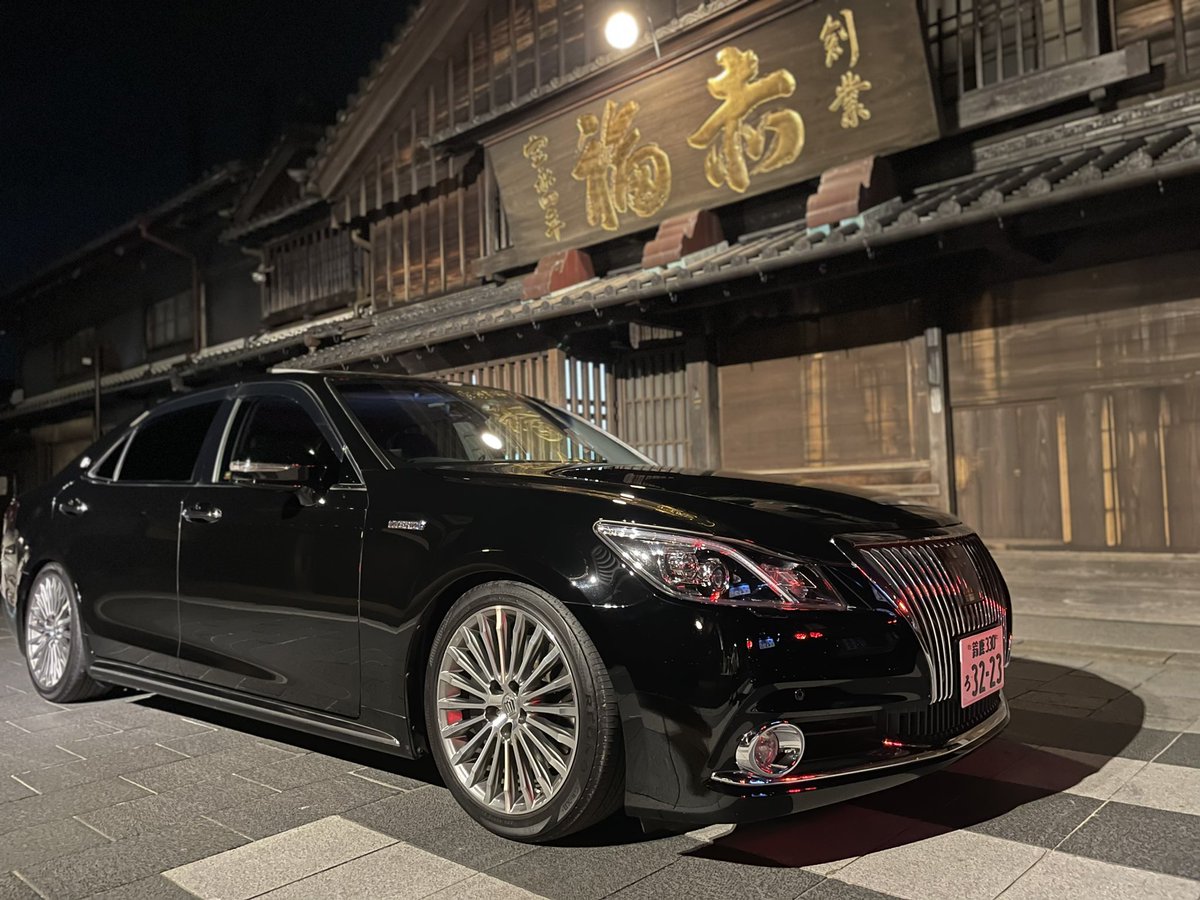 isshin320's tweet photo. #純正ホイール履かせて下げただけ選手権

マジェスタの純正オプション最高にかっこいい🤩 https://t.co/4U21hg9j58