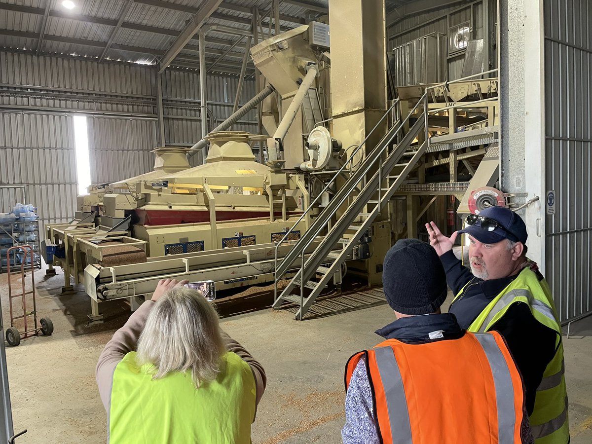 wimpakminyip's tweet photo. It was great to give @GrainTradeAus a site tour this morning. https://t.co/qv7kxqVE2b
