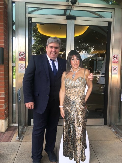 CllrFrankKelly's tweet image. Lovely to meet @TheJaneMcDonald at the Town Hall today. I felt very underdressed. @moakes_loo my official press agent