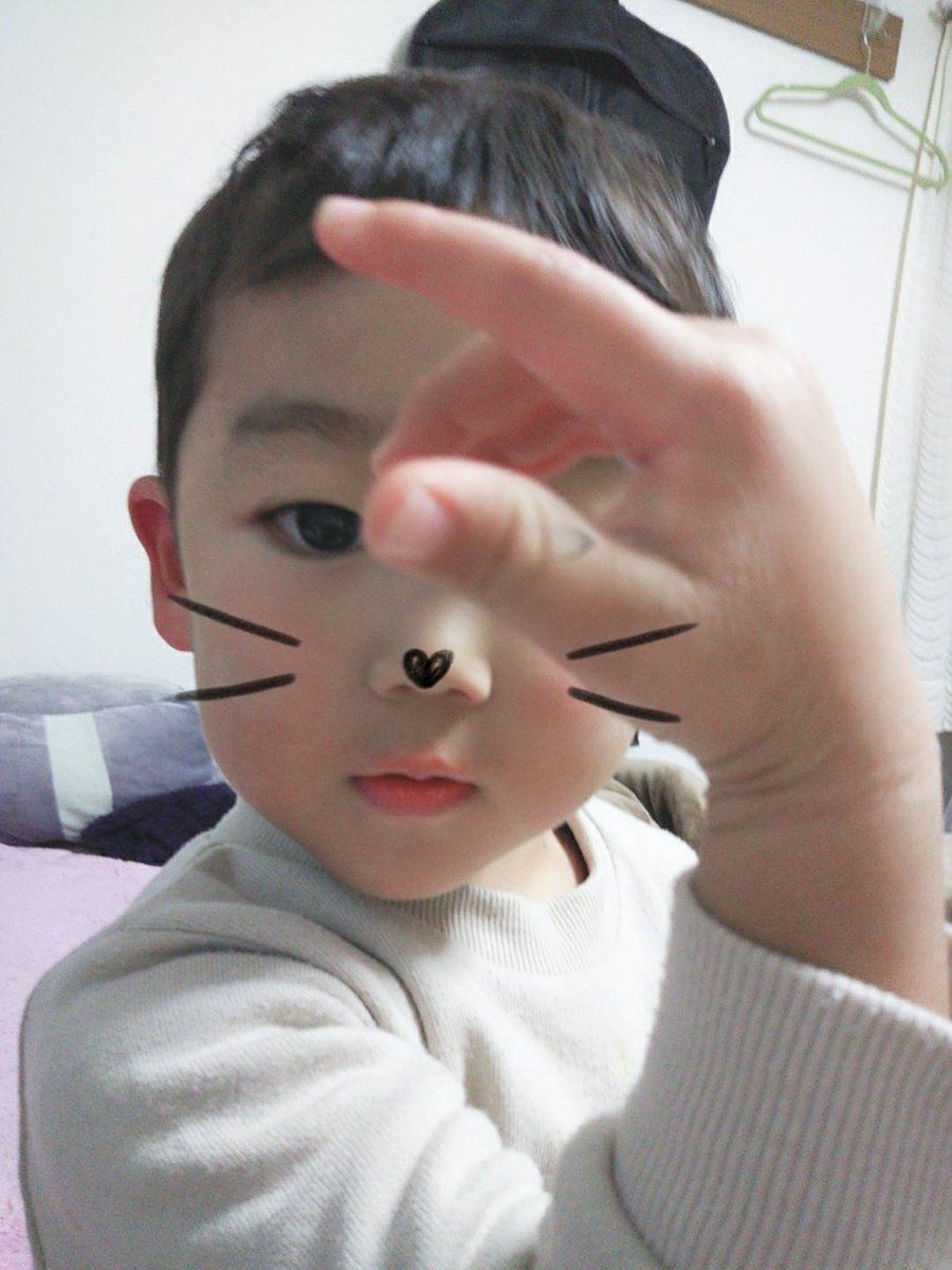 MORRIS_MAN's tweet photo. ThrowBackThursday
signature pose! https://t.co/LHtU6Huo9i