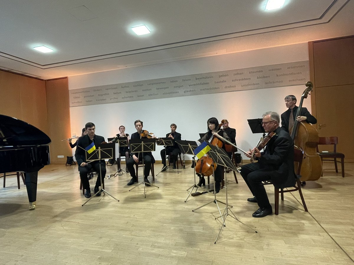 Maria Papakyriakou tweet media