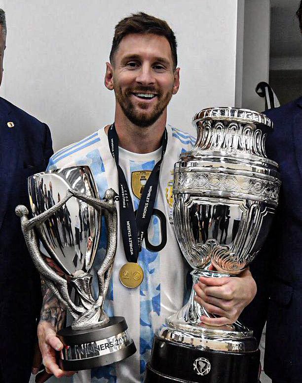 _syed_faizan's tweet photo. Just Messi things 🐐🏆🏆 #Messi𓃵 #Finalissima2022 #ArgentinaVsItaly #Argentina #Messi40 https://t.co/HsAQIASjYh