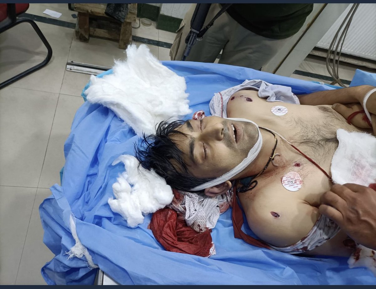 BehindUnerring's tweet photo. #kulgam : Vijay kumar a resident of Rajasthan &amp; Bank manager of Elaqai Dehati Bank was attacked by terrorists. This is the third incident of attack on Hindus or non-residents within a week. 
First #rahulbhatt  then #RajniBala  and now #VijayKumar ! None of them could survive! https://t.co/epCENPHP5G