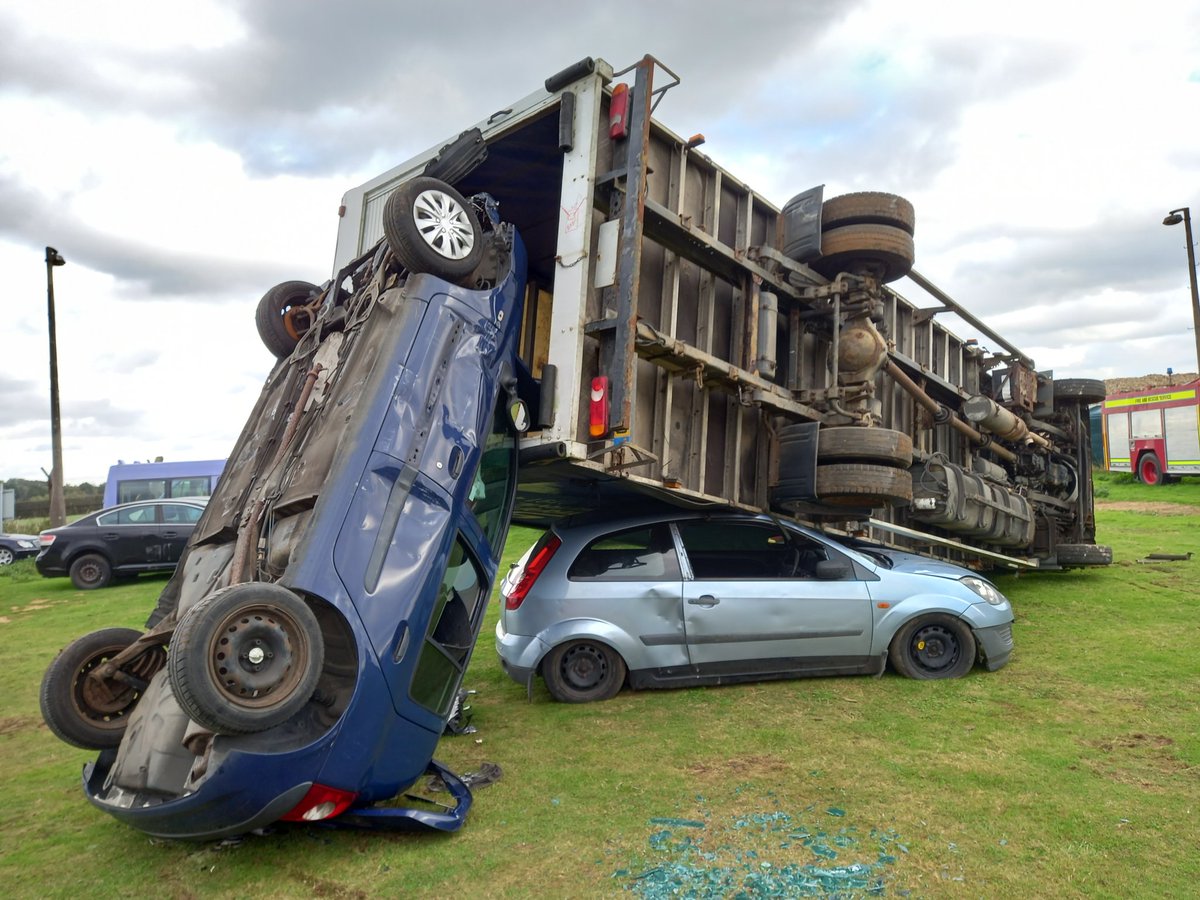 UKHeavyRescue's tweet photo. Are you looking to improve your FRS #Heavyrescue techniques and best practice? Why not enter the @AvonFireRescue #heavyrescue challenge 14th June @AFRSHicksGate. Some testing scenarios to try your team against prior to @_ukro 2022 @WestMidsFire 👍 https://t.co/biWodRSEfk