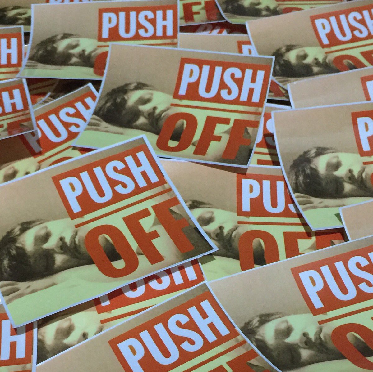 adeesilangtiga's tweet image. :says: didedikasikan untuk mas @Del_Groho soib @kakarot_hardcor yang selalu menemani gig ke gig.
Jangan capek! capek! yo mas! 😁😁 #PushOff #Sticker #2022