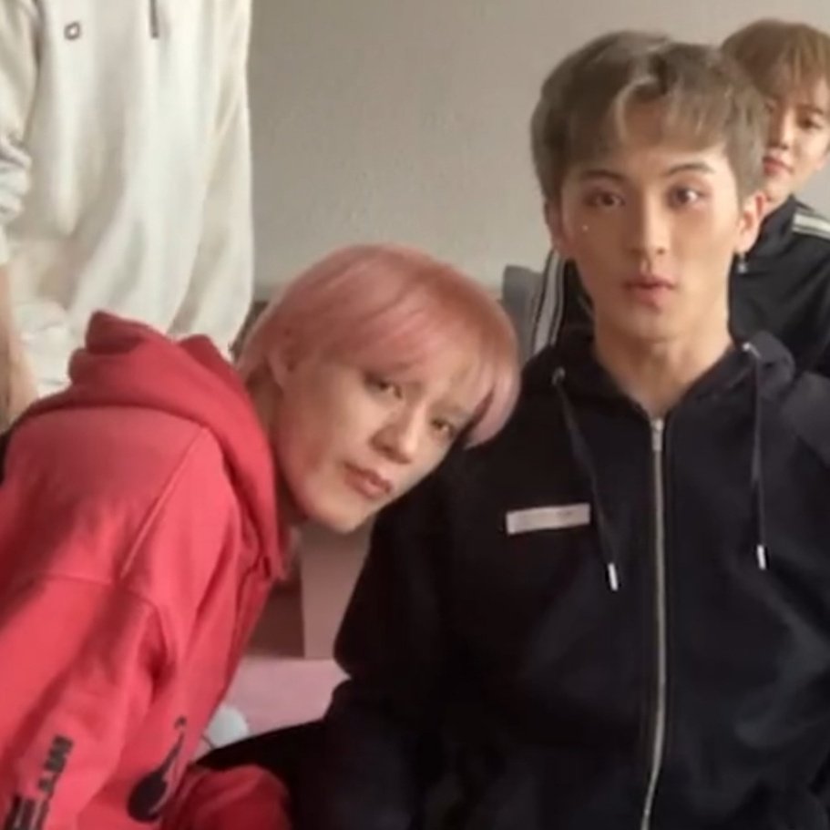 captainmarkjeno's tweet photo. 🥺💙 #맠젠 #MARKNO https://t.co/2g3376wjSO
