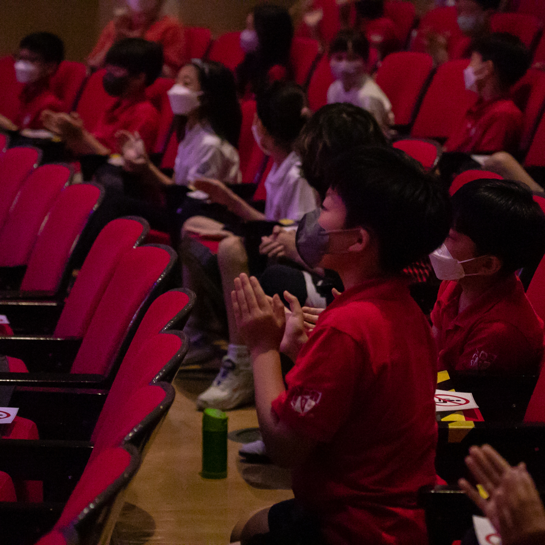 Alumna <a href="/rosie_jon/">Rosie Jon</a> recently returned to campus to share her inspirational and extraordinary story with our students. Born uniquely without arms, Rosie's courage, perseverance, and faith, combined with her unique gift of painting, have led to an extraordinary life. #sfs1912