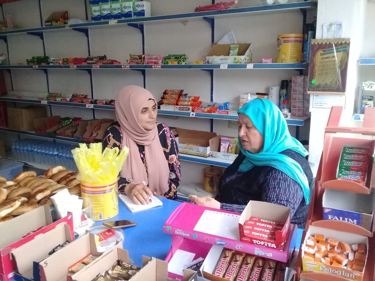 AK Parti Araklı İlçe Kadın Kolları Başkanı Sn. Meryem Hamiyet Halil; üye ve esnaf ziyaretleri gerçekleştirdiler. Esnaflarımıza bol kazançlar diliyoruz. 
@akkadintrabzon