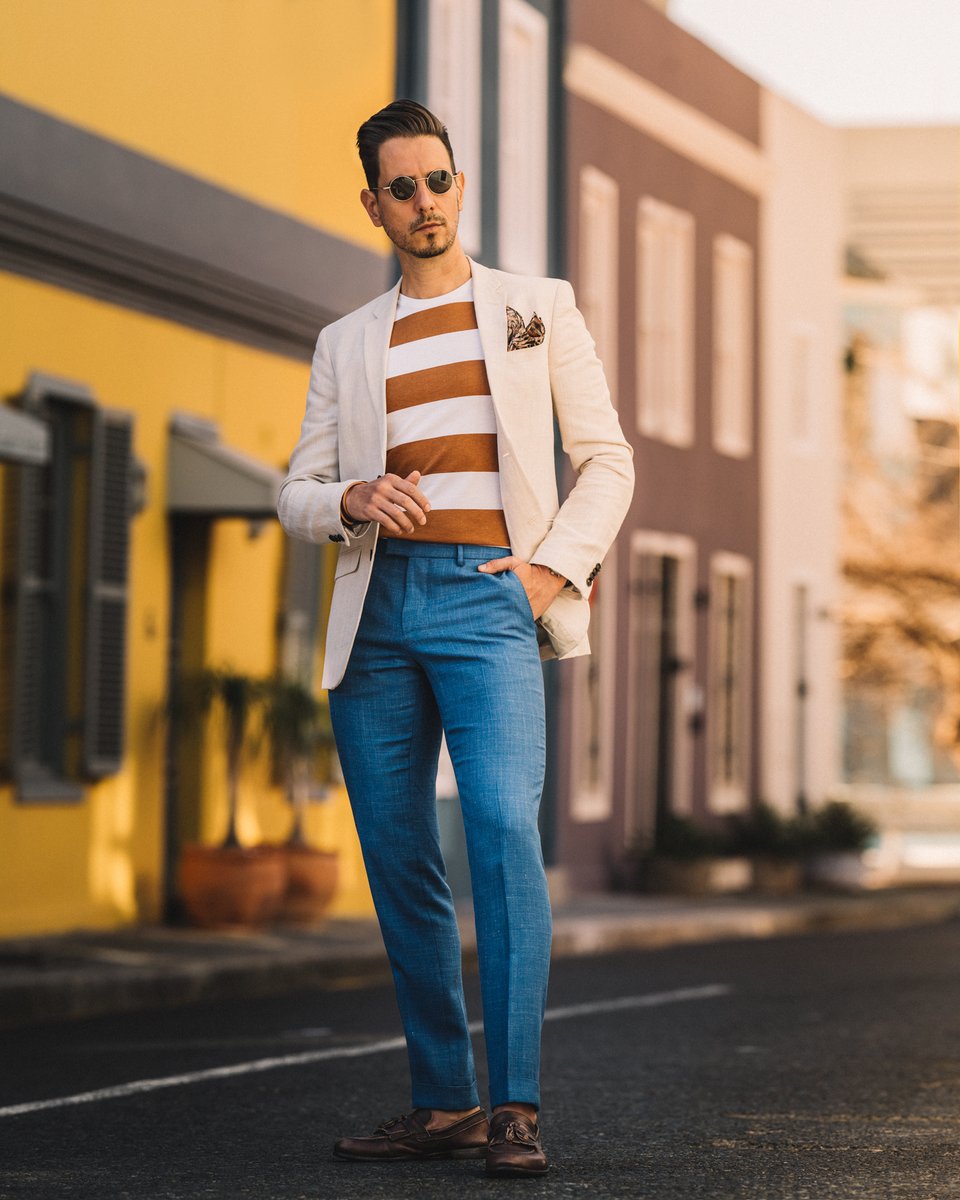 whatmybfwore's tweet photo. Never met a striped shirt I didn't like. 😉 Found a great guide with some tips and advice on the best way to pull this trend off. 

How to Wear Stripes: Men’s Guide to the Style Trend - https://t.co/MDKuZnSqee https://t.co/9fU4YQwD5Z