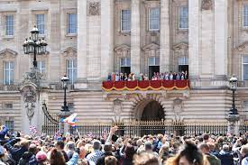 Still nothing for me in the Birthday Honours List, but I have been offered Andrew's place on the balcony.