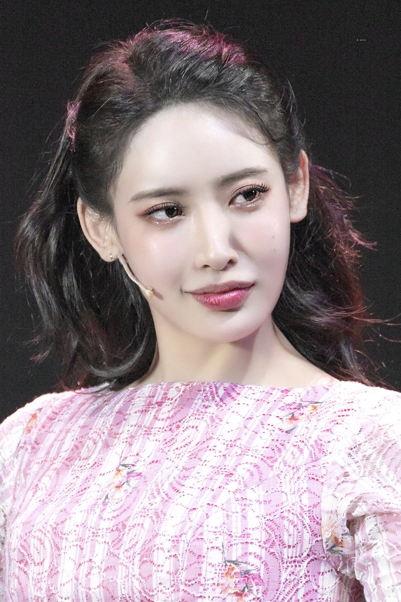 예쁜 사람 좋아한다면 무조건 서영차미 봐야만 . . . 사진은 220601 차미 이해해 스페셜 커튼콜 ᰔ