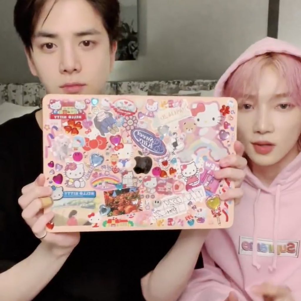 ⛓𝓑EO🎀🐬ྀི✿༻ tweet media