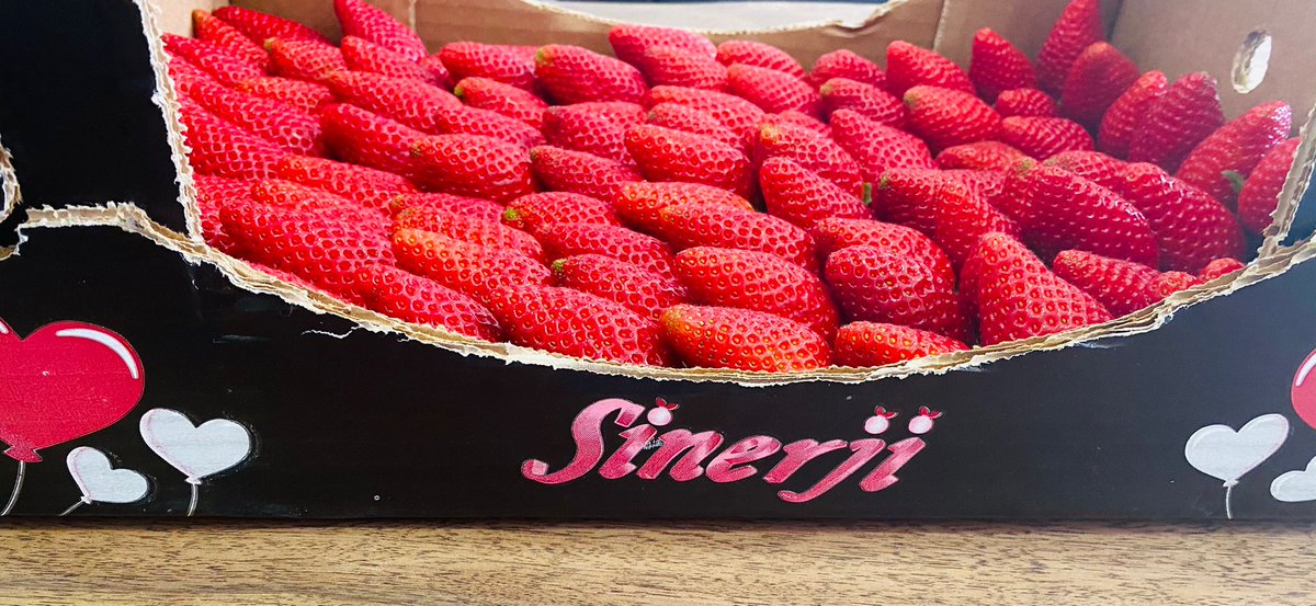 sinerjifresh's tweet photo. #fruits #Fresh #natural #export #tasty #healthy #quality #agriculture #flavor #Turkey #Sweden #Germany #Italia #Holland #Austria #Belgium #Norway #Dubai #france #Denmark #ENGLAND #Kazakhstan @Berdanber @sinerjifresh https://t.co/z7bF2UHDj6