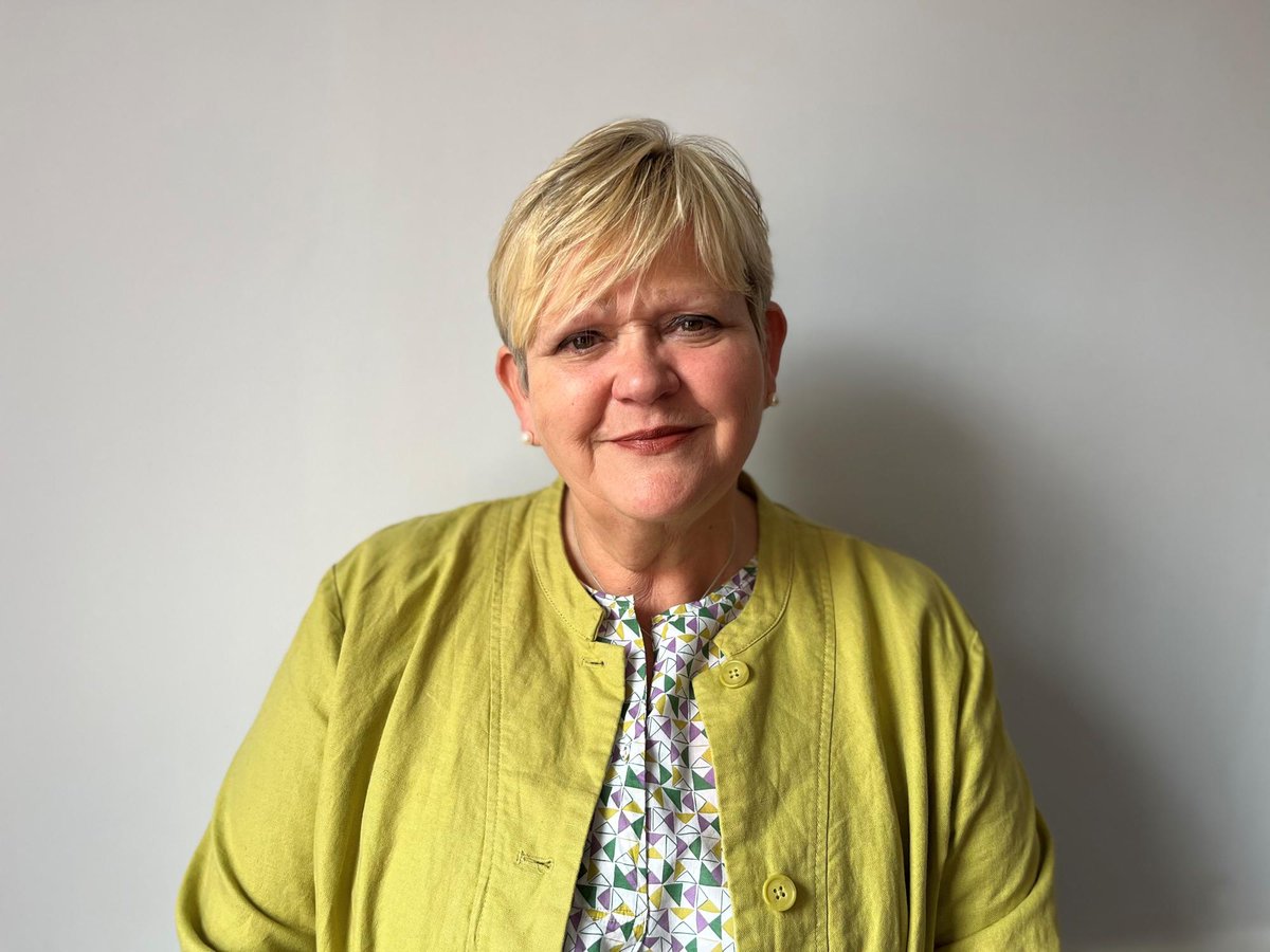 NHS Maudsley (@maudsleynhs) on Twitter photo Huge congratulations to <a href="/gabrielleotslam/">gabrielle richards 💙 MBE</a> MBE for being recognised in the #QueensBirthdayHonours list for your extraordinary commitment and dedication to #mentalhealth. ow.ly/Ws1250JnUNr Huge congratulations to <a href="/gabrielleotslam/">gabrielle richards 💙 MBE</a> MBE for being recognised in the #QueensBirthdayHonours list for your extraordinary commitment and dedication to #mentalhealth. ow.ly/Ws1250JnUNr