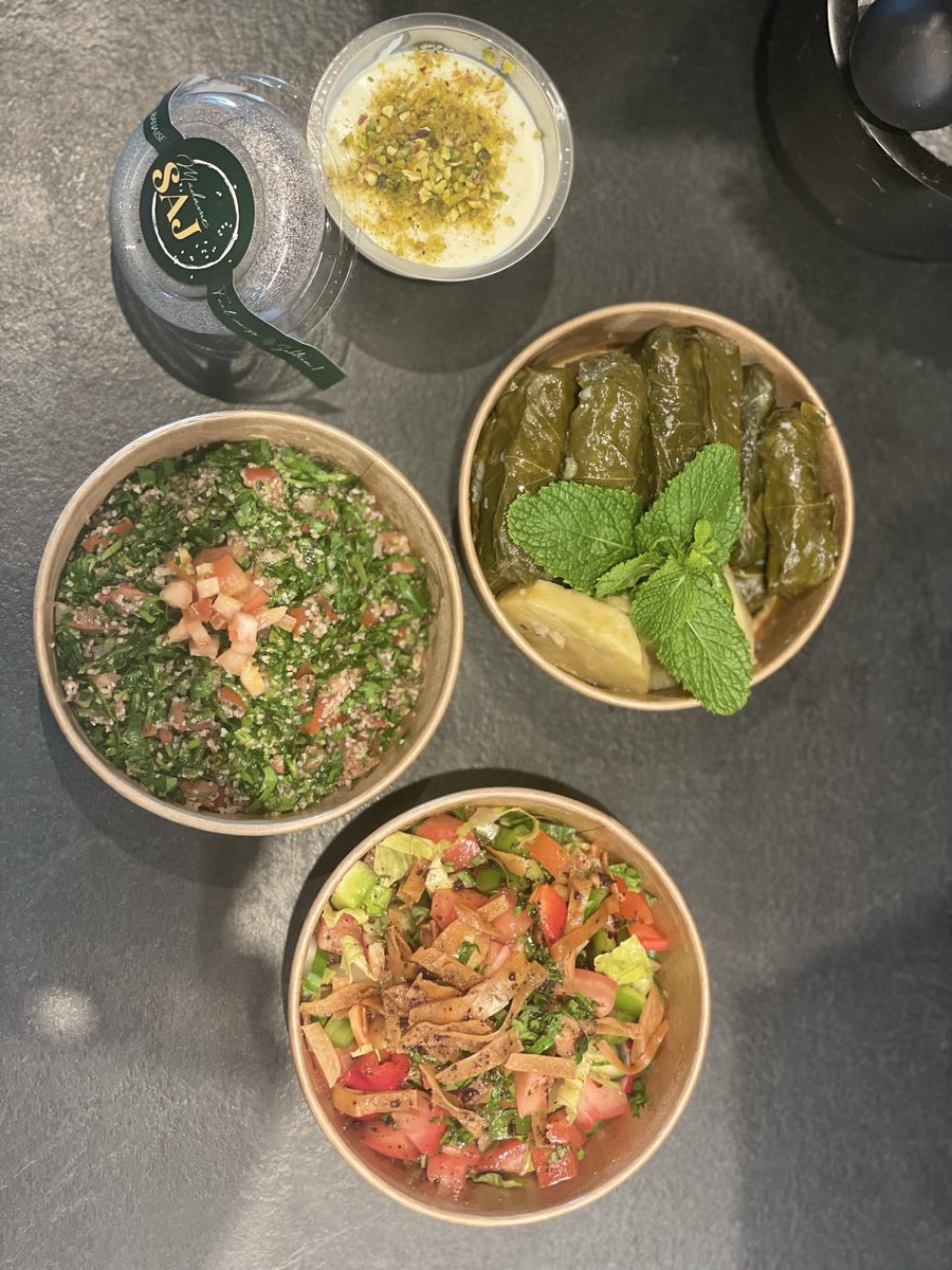 SouheirGeorget's tweet photo. RDV ce dimanche 5 juin à @villedevence au marché des saveurs du monde 🍴🍷 La gastronomie libanaise 🇱🇧 sera à l’honneur avec le food truck @MadameSaj Man’ouché et Mezzanomie libanaise
De 9h à 13h 📍 place Clemenceau - Vence
#mezze #kebbe #samboussek #taboule #houmous #hummus #saj https://t.co/B8DqZ5il3e