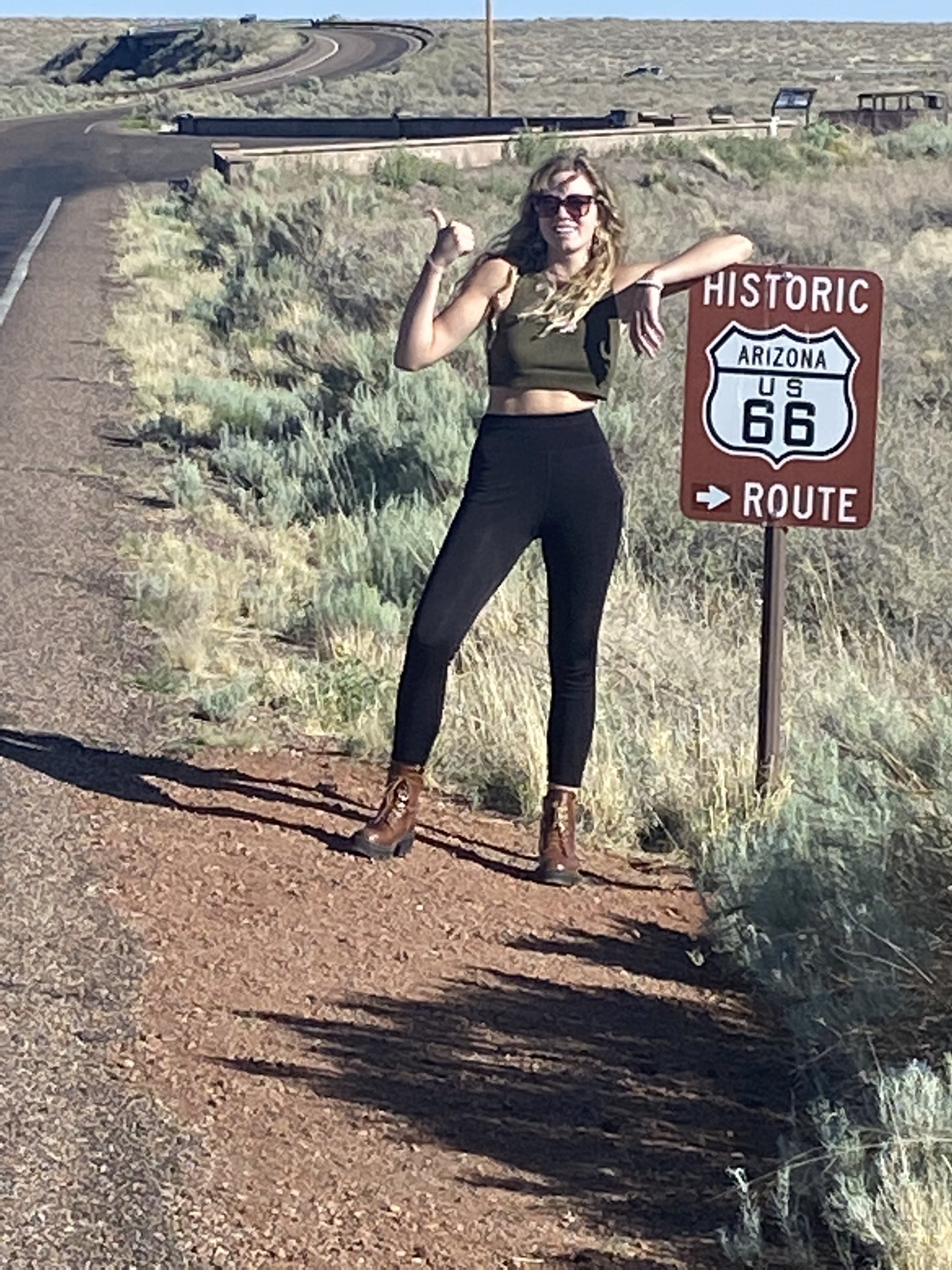 TW Pornstars - 2 pic. RIVER LYNN . Twitter. the few pics I got my mom