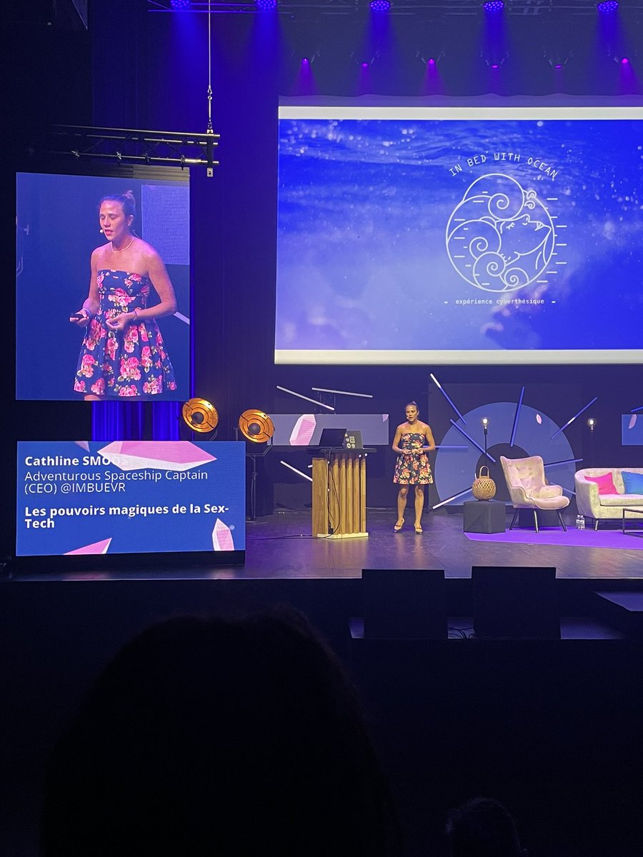 HappyCurieuse's tweet photo. Et donc @KateSmoos voulait faire l’amour avec l’océan. Cette 2e journée commence fort 😅 @web2day #Web2Day @ImbueVr #SexTech https://t.co/F0gMWgylfu