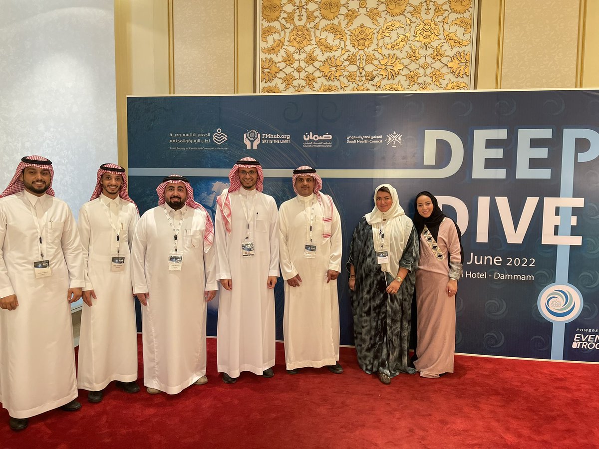 Fmhub_org's tweet image. ✨ سعدنا هذا اليوم بزيارة د. سعد البتال استشاري طب الأسرة، رئيس المجلس العلمي لطب الأسرة .

#DD2022
#DiveDeepDreamBig
#مؤتمر_الحالمين 
#Sky_Is_Home