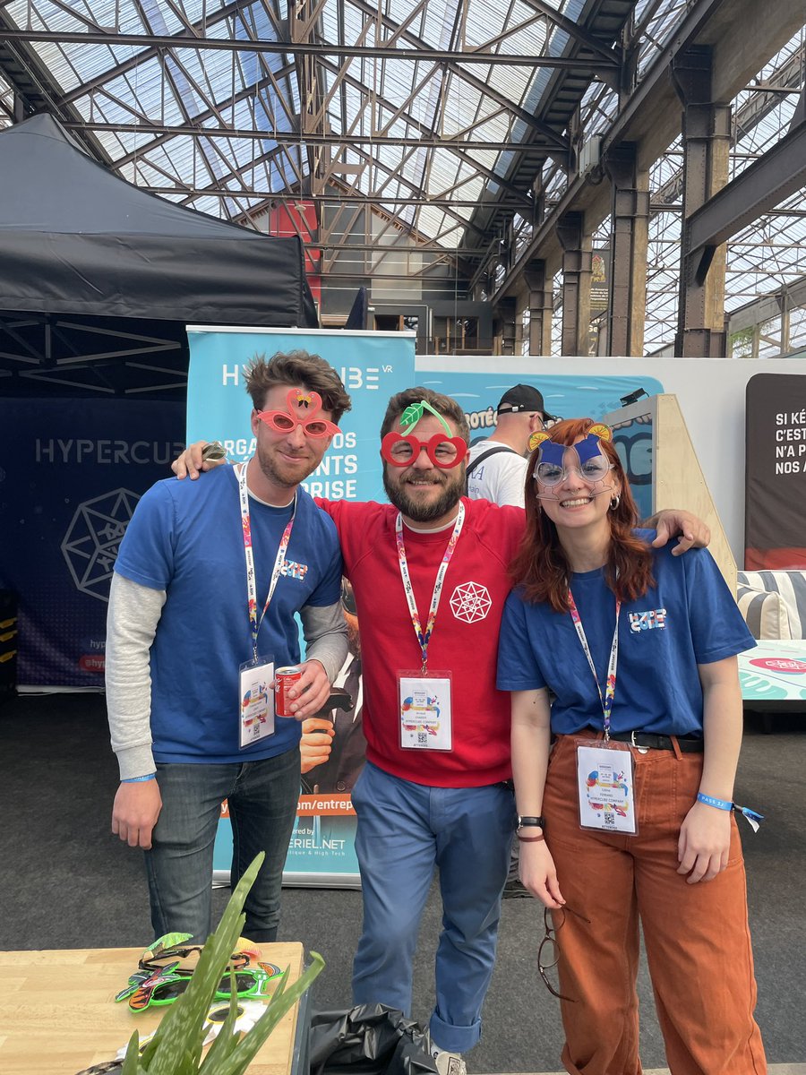 hypercubeCo's tweet image. Deuxième jour au #W2D22 pour la team @hypercubeCo 😎
