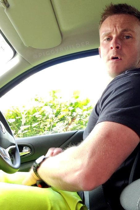 Filmed a vid for you.. &amp; got interrupted with a call from the boss 😂 👀📺 https://t.co/eKbgi4Zrvy https://t<a href="/tag/thirst"class="tags"><span>#thirst</span></a><a href="/tag/shortshorts"class="tags"><span>#shortshorts</span></a><a href="/tag/hivis"class="tags"><span>#hivis</span></a><a href="/tag/gayuk"class="tags"><span>#gayuk</span></a><a href="/tag/legsforda"class="tags"><span>#legsforda</span></a>