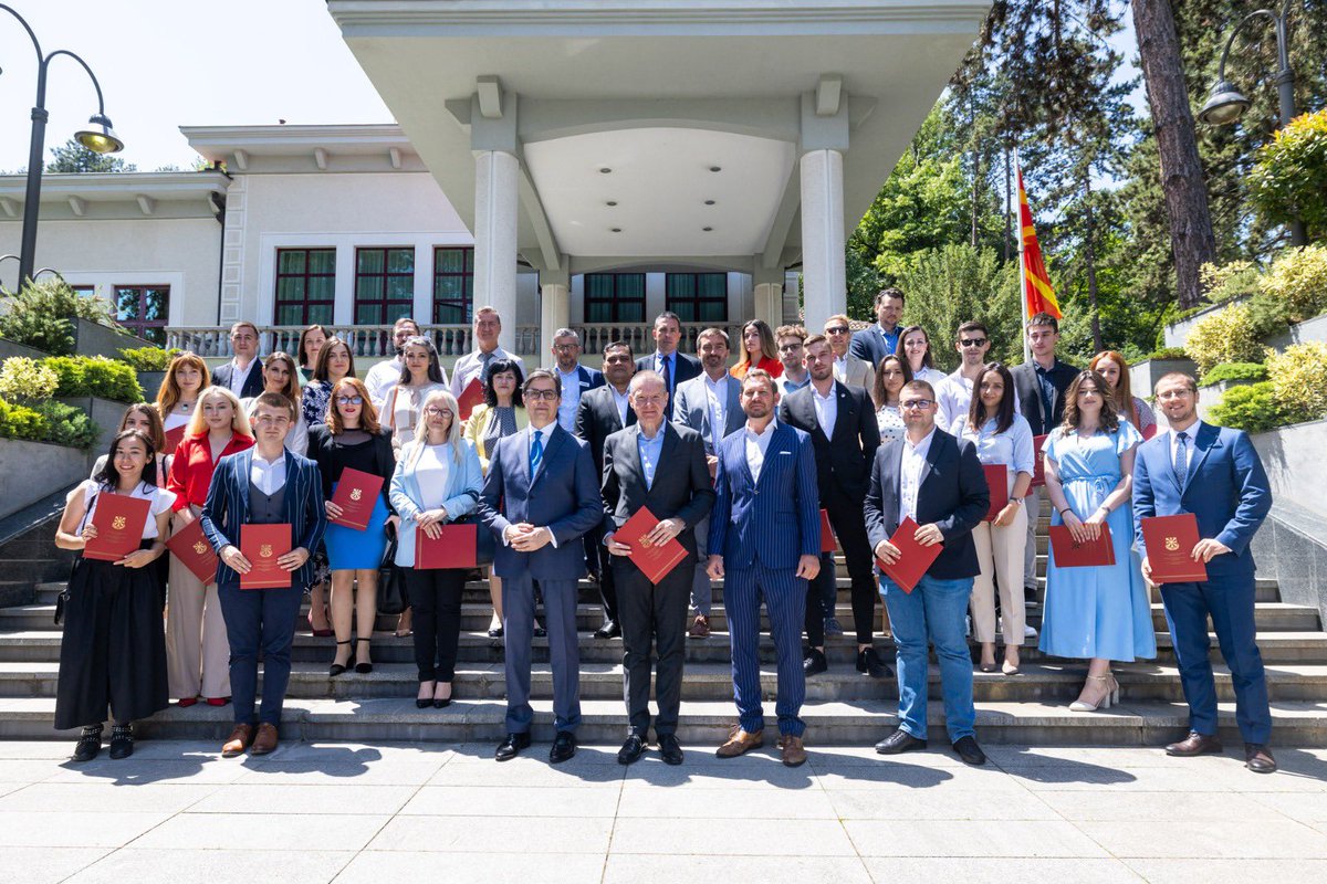 Stevo Pendarovski tweet media