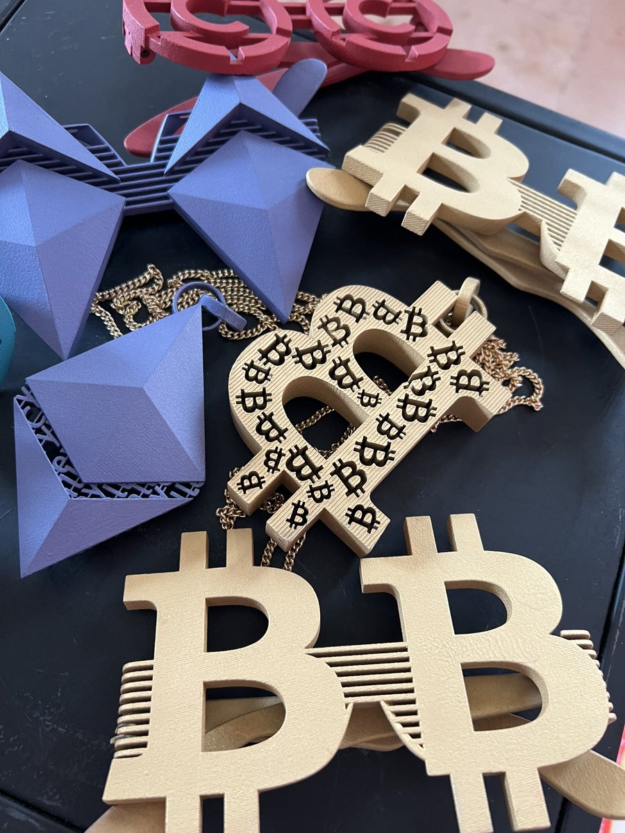 AndraCcn's tweet photo. We here today @thecryptovalley 🤍

👋🏻 to all #blockchain enthusiasts out there.

Eager to find out the latest on #blockchain from global industry leaders.
#CVC22 https://t.co/20rXCLh7n3