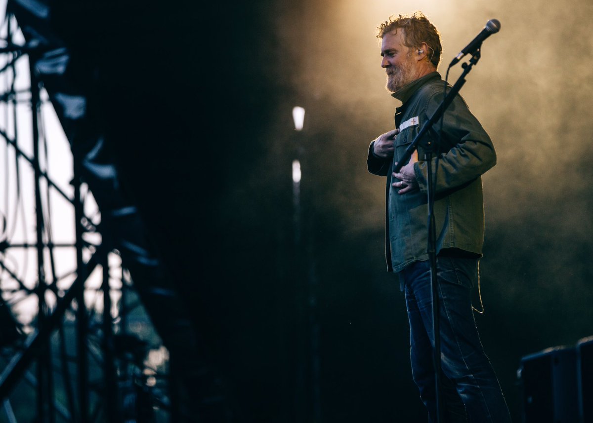 fleurneale's tweet photo. Ohana means Framily @TheFrames @Glen_Hansard @RHK_Venue #frames32 #theframes #dublin #kilmainham #framily #livemusic #irishmusic https://t.co/IhLmDQVFTs
