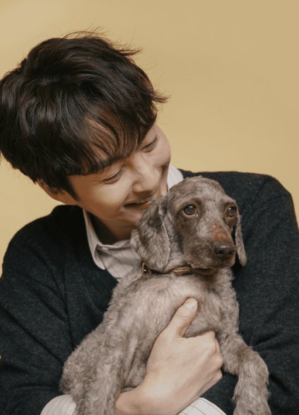 PaolisLestrange's tweet photo. No, pero es que mira que hermoso está este shoot!!! 🥺😭

@official_KHJ87 ✨💚 mis nuevas fotos favoritas 💚💚

#kimhyungjun #김형준 https://t.co/2fm3dtTElx