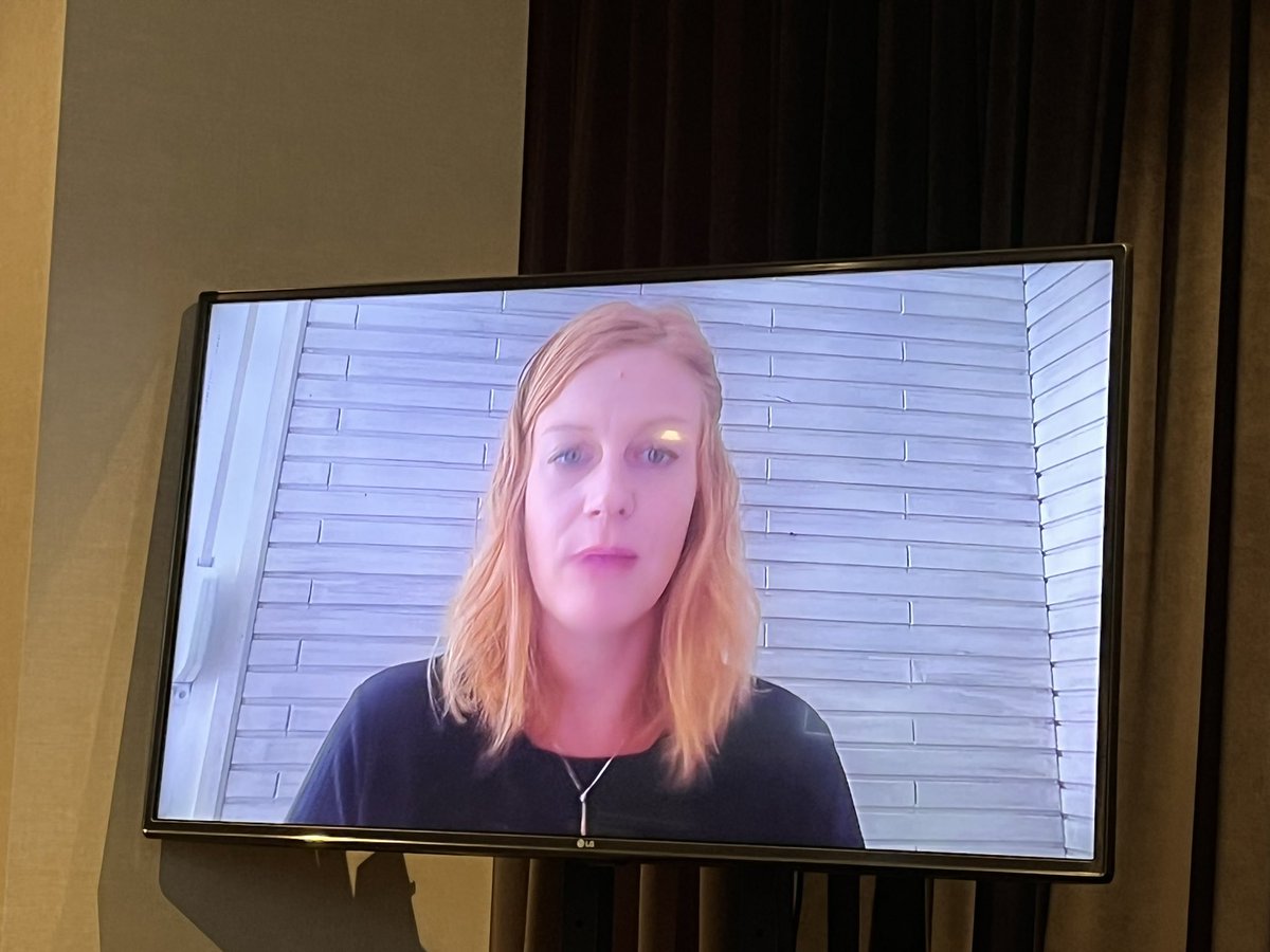 uni_youth's tweet image. To protect young platform workers, we need to reverse the rules and include 1️⃣presumption of employment and 2️⃣ reversal proof of employment. Young platform workers should not bear the weight of proving they are workers #backtoourfuture @UNI_Europa  @marta_uni @etuc_ces