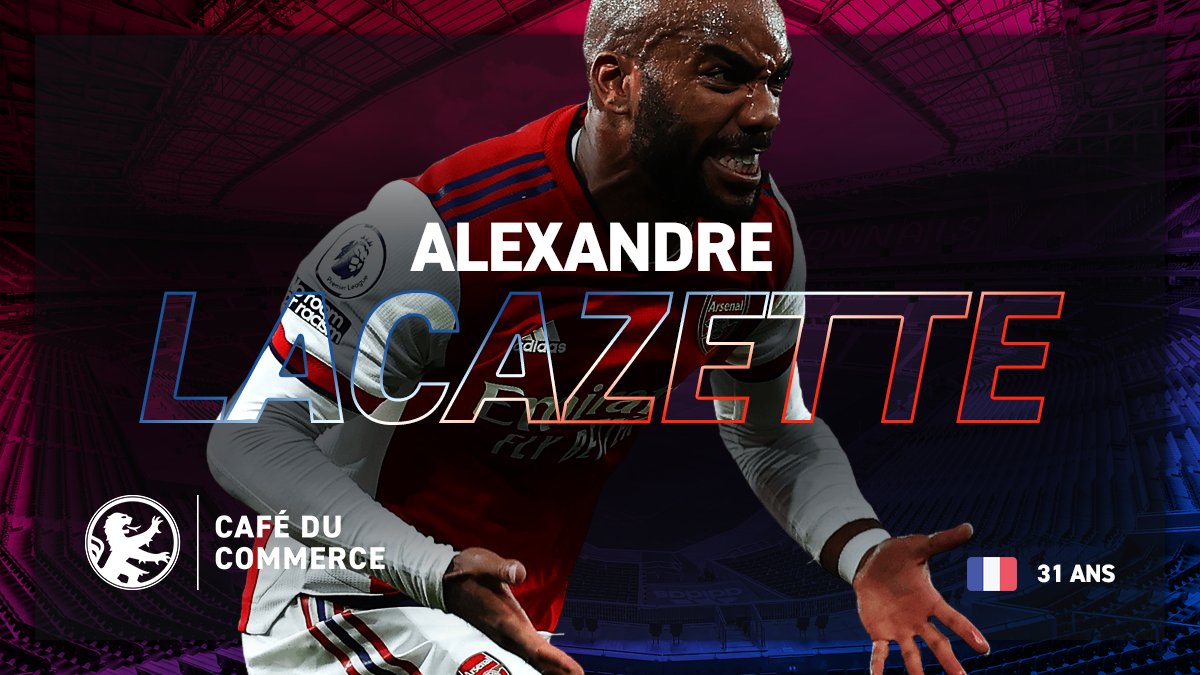CafeCommerceOL's tweet photo. Coucou @LacazetteAlex ❤️💙 #TeamOL https://t.co/syWh0o0S2y