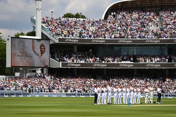An applause that lasted for 23 seconds at the end of the 23rd over for a special player 👏

Remembering Shane Warne ❤️

#WTC23 | #ENGvNZ