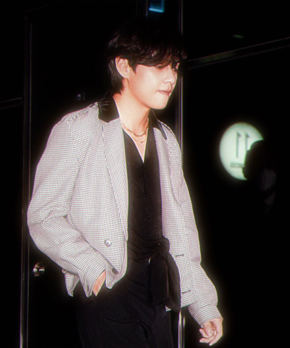 7* (@glossnwild) on Twitter photo 