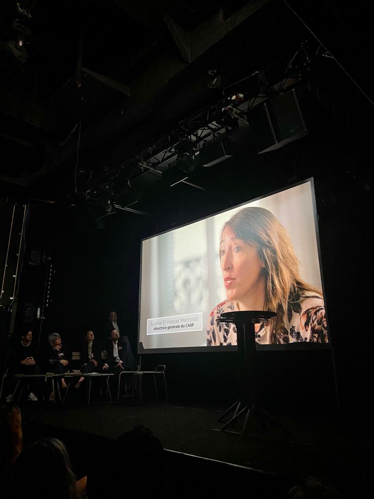 "A travers un rouge à lèvres ou un fard, ces femmes, qui s’oublient, vont se remettre à exister."<a href="/ElMarzorati/">Aurélie El Hassak-Marzorati</a>, Directrice générale <a href="/CASP_asso/">CASP</a> nous partage sa conception de l'#essentialité des #cosmétiques dans le processus d'accompagnement des femmes en situation de #précarité.