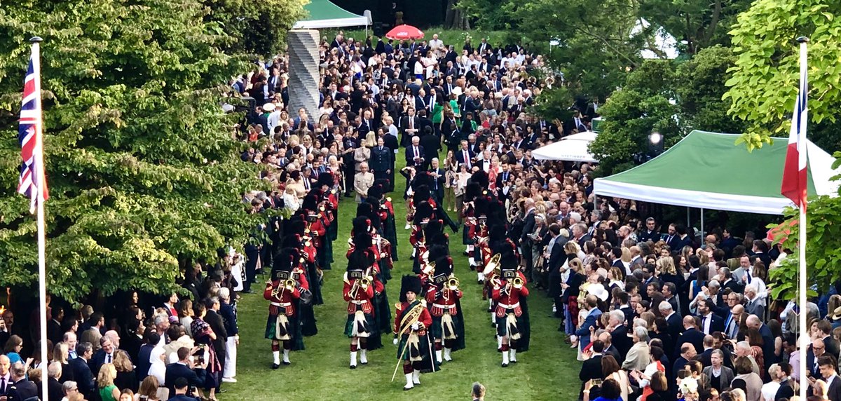 An amazing garden party at the British Ambassador’s Residence to celebrate the Queen’s birthday and the #PlatinumJubilee 

A massive thanks to our partners @HSBC_FR @JaguarFrance @LandRoverFrance <a href="/AeralisJet/">AERALIS</a> <a href="/AXAFrance/">AXA France</a> <a href="/jcbfrance/">JCB France</a> 

#JubileeCelebration  #ParisQBP22