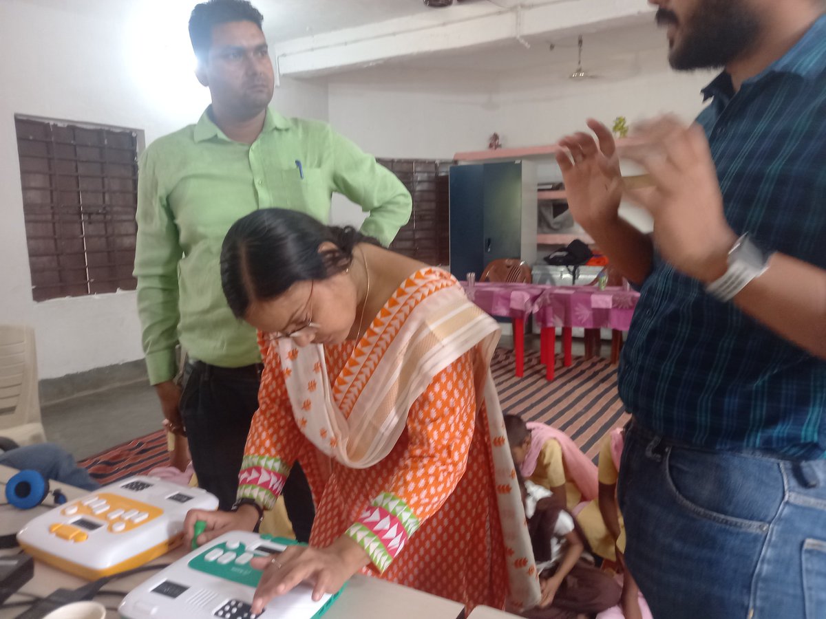thinkerbelllabs's tweet photo. Annie Resource Center deployment in Banka, Bihar. @NITIAayog @bepcslo @EduMinOfIndia @Sanskriti_Dawle @d19_r @nsaifw
#ip #startup #education #edtech #technology #visuallyimapired #india #startupindia #thinkerbelllabs #annie #thinkerbelllabsdeployment https://t.co/qa0ep8Vgr5